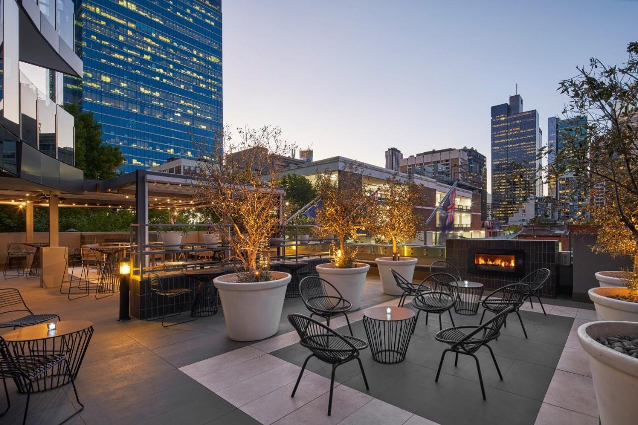 Sheraton Melbourne Hotel Екстер'єр фото The rooftop bar at the Crown Hotel