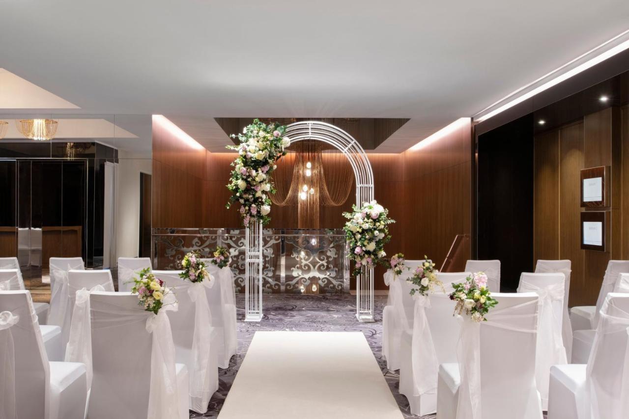 Sheraton Melbourne Hotel Екстер'єр фото Wedding Chapel